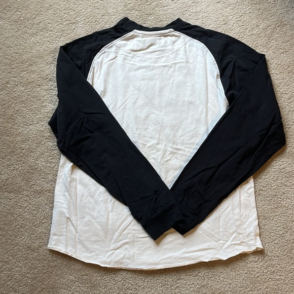 Men’s Old Time Hockey Philadelphia Flyers Long Sleeved T-Shirt - Picture 4 of 7